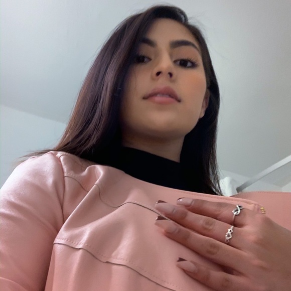 yanetteee_